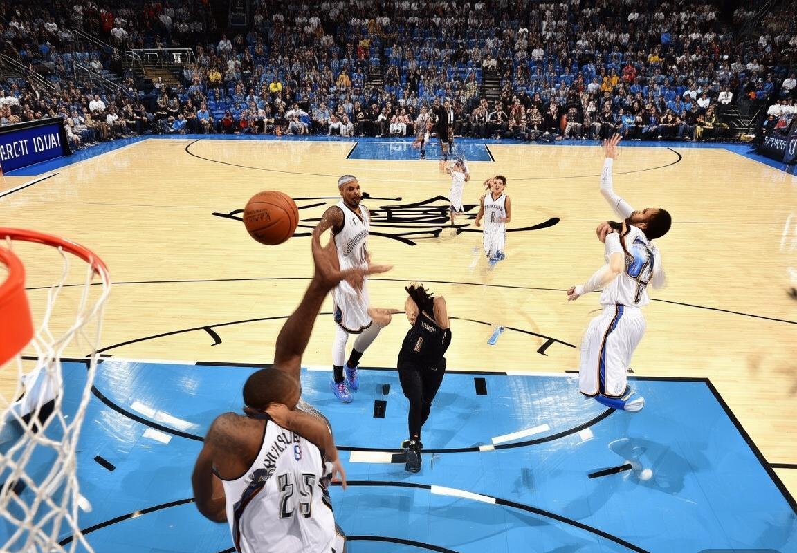 灰熊队关键抢断逆袭雷霆，主场一球定胜负(图3)